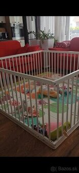 Ohrádka s podložkou