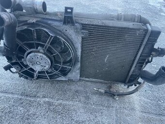 Zafira B chladičová stena