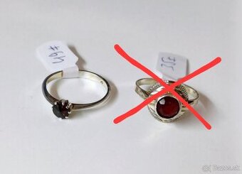 2ks pekne staršie strieborne prstene