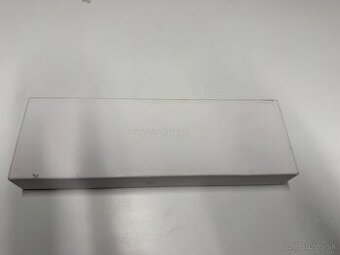 Apple Watch Series 11 42 mm – Jet Black – Cellular (NOVÉ)