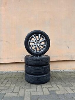 Kompletná sada kolies na Toyota Yaris - R15 4x100