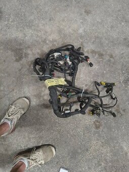 kabelaz motora Citroen C5-Peugeot 508 2.2 HDI 2014