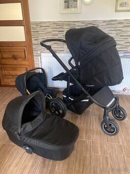 Predám Britax Römer Smile III – Elegantný a spoľahlivý spolo