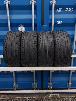 195/50R15 Vredestein 2021