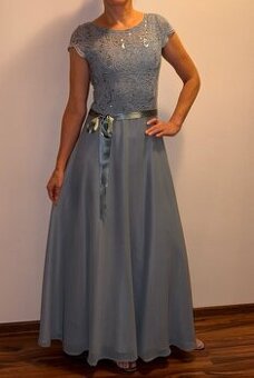 Dlhé spoločenské šaty