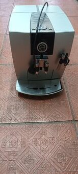 Predam kavovar jura j5
