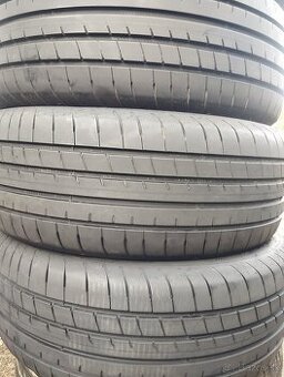 235/55 R18 100V Goodyear letné pneumatiky