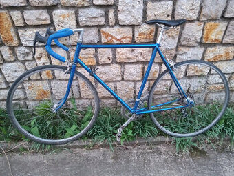 Predam modry cestny bicykel