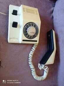 Starý retro telefón