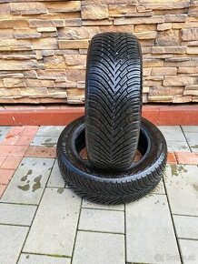 Celoročné pneu Vredestein 2ks/ Zimné pneu Nexen 2ks 185/55