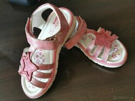Detské kožené sandálky značky  Lasocki veľ. 25