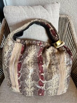 Predam znackovu kabelku Jimmy Choo