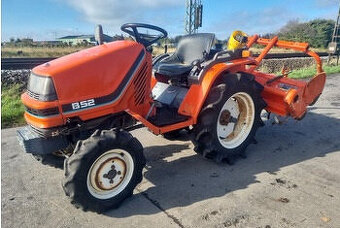 Traktor Kubota B52 z roku 1998