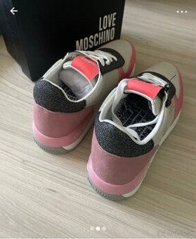 Moschino tenisky