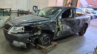 skoda octavia II na nahradne diely