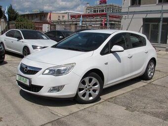 Opel Astra 1.4 ecoFLEX Enjoy - splátka od 99eur