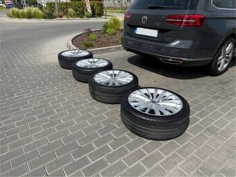 Predam r19 Trinity 5x112 8j et44 letné pneu