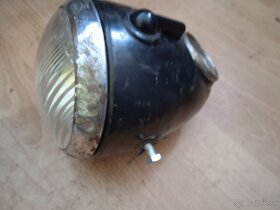 Predám originál pôvodne svetlo na cz 125 150c