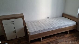 Predám posteľ a komodu