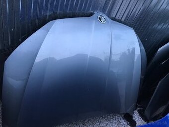 Predná kapota škoda superb 3
