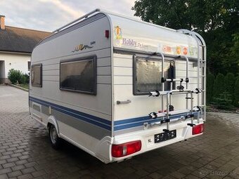 Karavan Hobby 400 De Luxe , Nosič THULE , Predstan