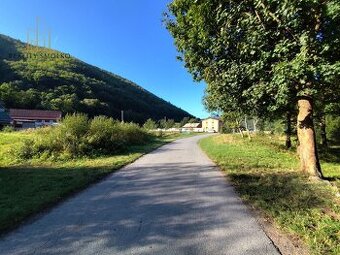 Pozemok priamo v obci Olejníkov, na výstavbu RD, okr. Sabino