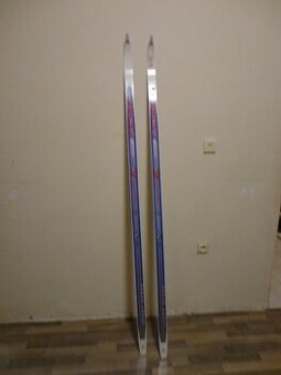 Bežecké lyže Fischer - nové