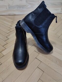 Pánske čierne kožené čižmy, topánky Amblers - 1