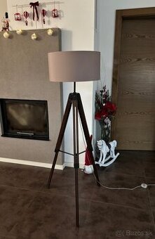 Stojacia lampa Eglo Lantada