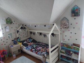 Detska postel