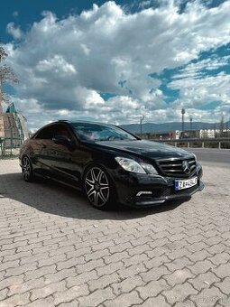 Mercedes E500 AMG 5.5 285KW 84900 KM