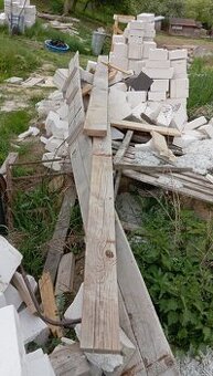 Zvyšok zo stavby