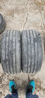 Goodyear 225/40 R19