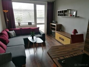 Garzonka (garsónka) na prenájom na Južnej triede 15, KE