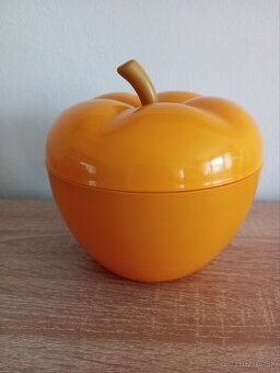 Retro jabĺčko