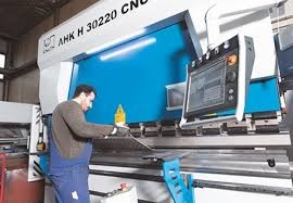 Ponuka práce–CNC ohraň.lis, , zvárač+robot,skladník, lakovňa