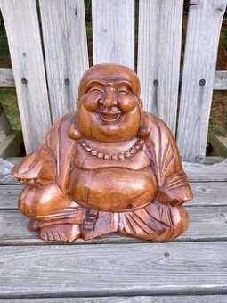 drevený budha