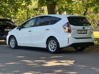 Toyota prius plus zadné svetlo ľavé