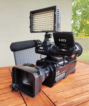 Videokamera Sony HXR-MC2000E 64GB