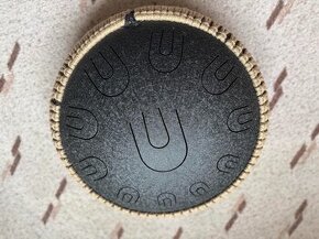 Handpan dovezený z Indie