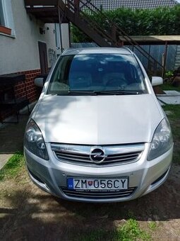 Opel Zafira B 1,7 M6 2011r 225000km