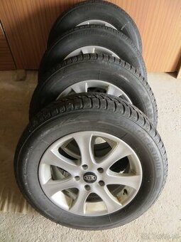 KIA SportageKomplet 4x Aldisk 6,5x16 et41+zimné pneu 215x65