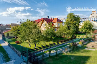 Atraktívny meštiansky dom s veľkou záhradou v Levoči