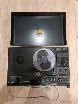 Magnetofón TESLA B 730