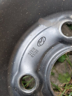 Plechové disky r14 na Hyundai Accent