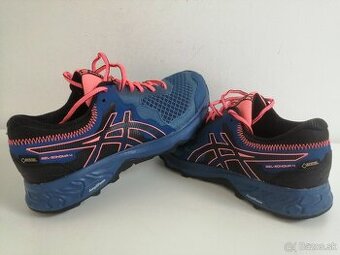 ASICS tenisky