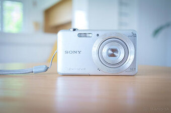 Sony Cyber-shot DSC-W710