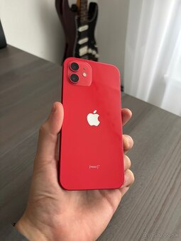 iPhone 12 64GB červený (Product RED)
