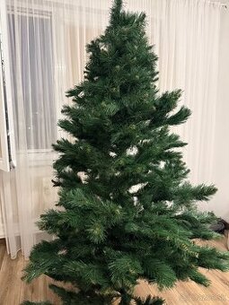 Darujem Vinaocny  umelý stromcek za odvoz