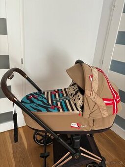 Vanička cybex karolina kurkova 4.0